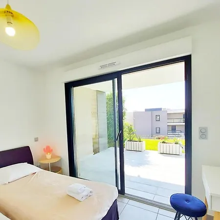 Kiara - By Foot Terrace Isolella - By Tgb Pietrosella