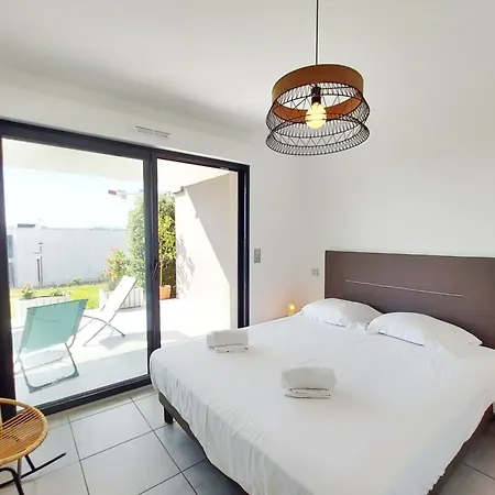 Kiara - By Foot Terrace Isolella - By Tgb