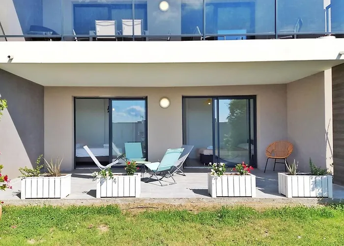 Kiara - By Foot Terrace Isolella - By Tgb Appartement *