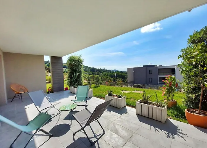 Kiara - By Foot Terrace Isolella - By Tgb Appartement *