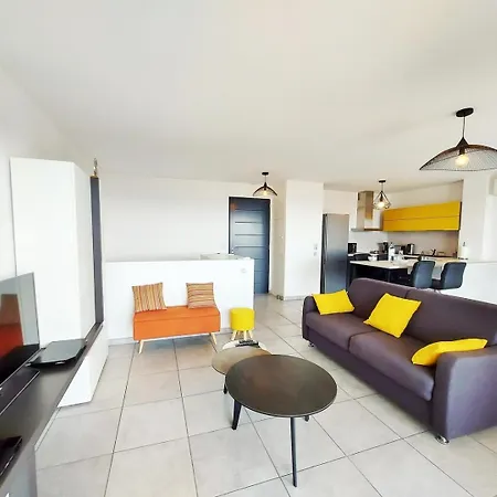 Kiara - A Pied, Terrasse, Isolella - By Tgb Apartmán *